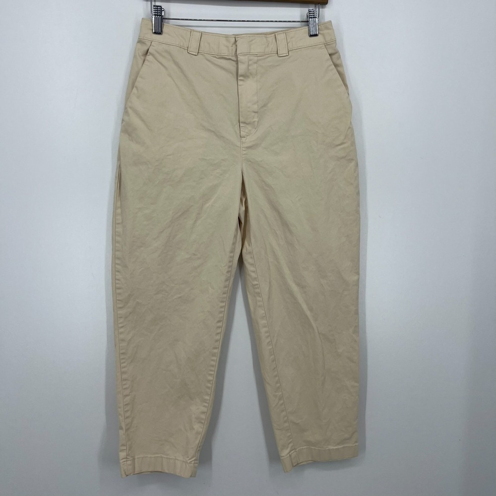 GAP Straight Leg Pants in Beige